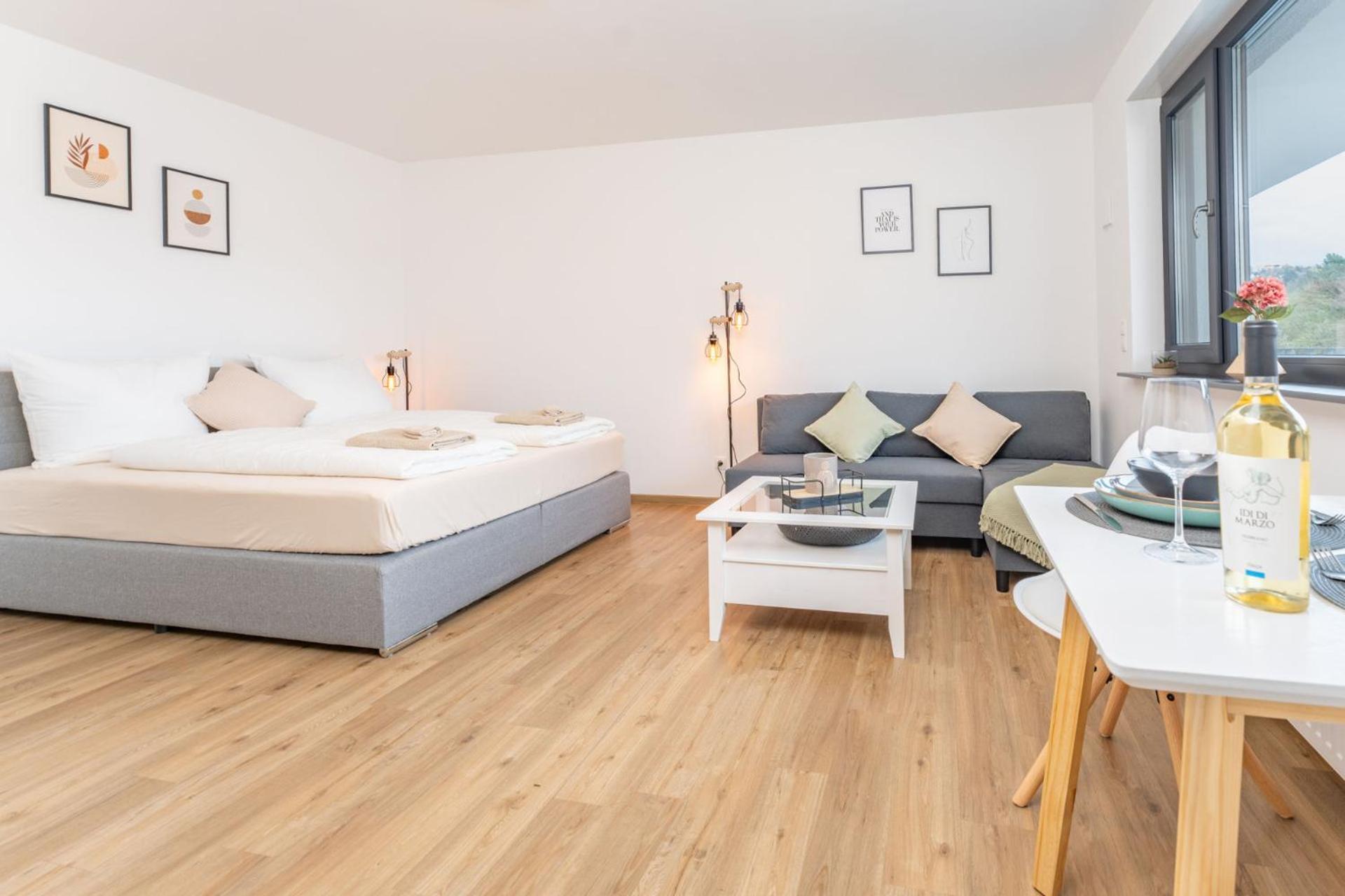 Modernes Apartment Mit Privatem Stellplatz Wenige Minuten Von Der Innenstadt & Mosel Koblencja Zewnętrze zdjęcie